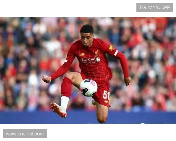 红军球迷盼止颓势,联赛杯之战成重拾信心关键节点 红军球迷盼止颓势,联赛杯之战成重拾信心关键节点