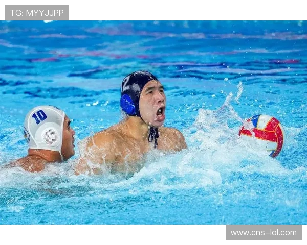 全运会水球比赛现罕见一幕:守门员直接得分 全运会水球比赛现罕见一幕:守门员直接得分