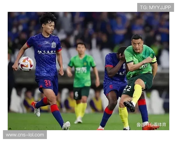 工体氛围与客场奔波:国安双线作战(中超+亚冠)的体能管理挑战 工体氛围与客场奔波:国安双线作战(中超+亚冠)的体能管理挑战